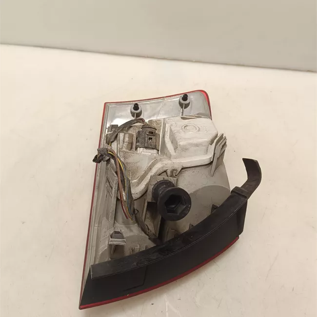 Fanale posteriore parte esterno destro