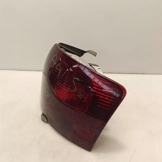 Fanale posteriore parte esterno destro