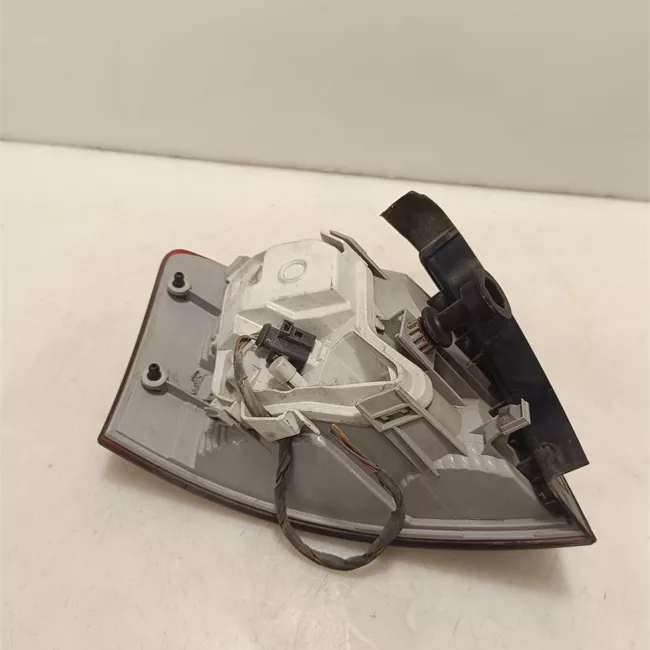 Fanale posteriore parte esterno destro