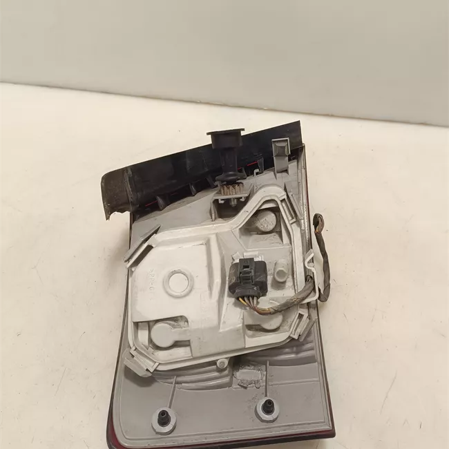 Fanale posteriore parte esterno destro