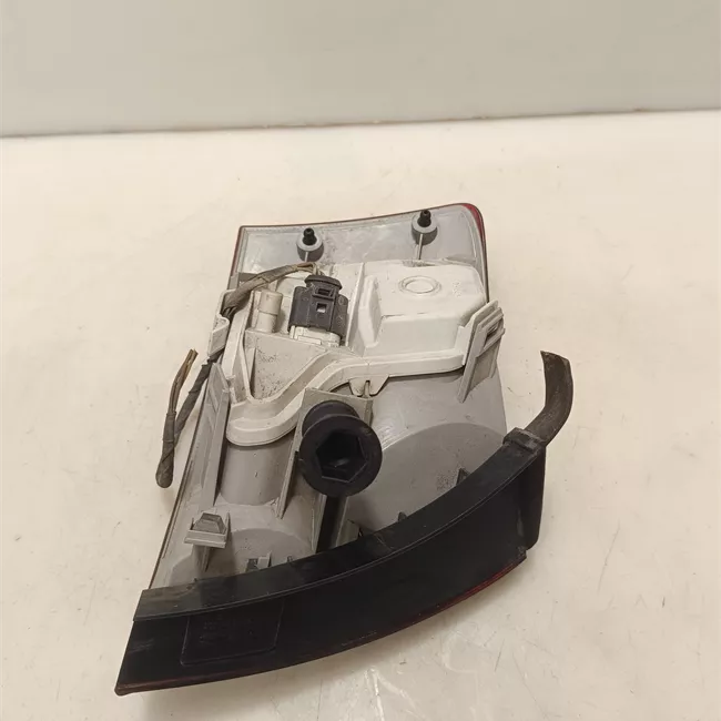 Fanale posteriore parte esterno destro