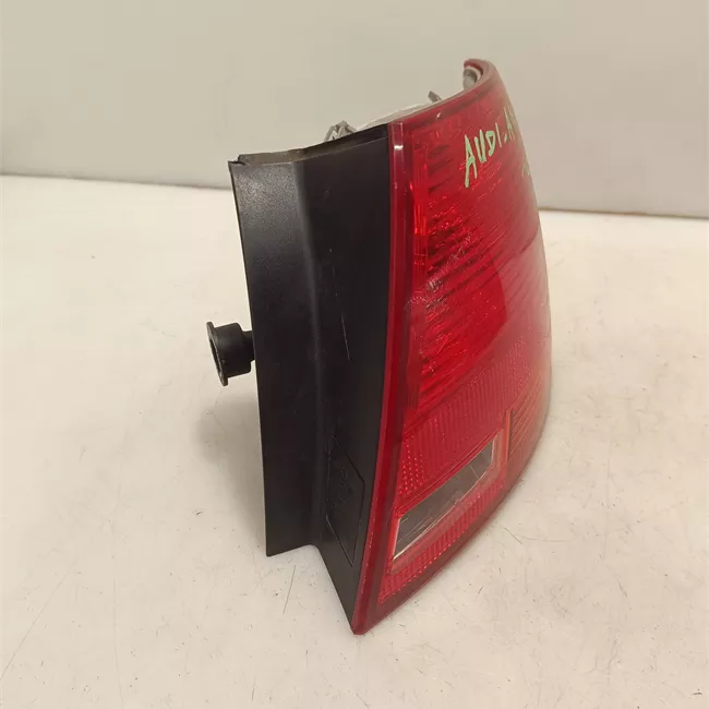 Fanale posteriore parte esterno destro