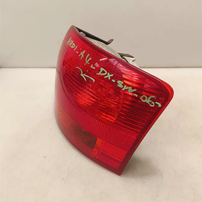 Fanale posteriore parte esterno destro