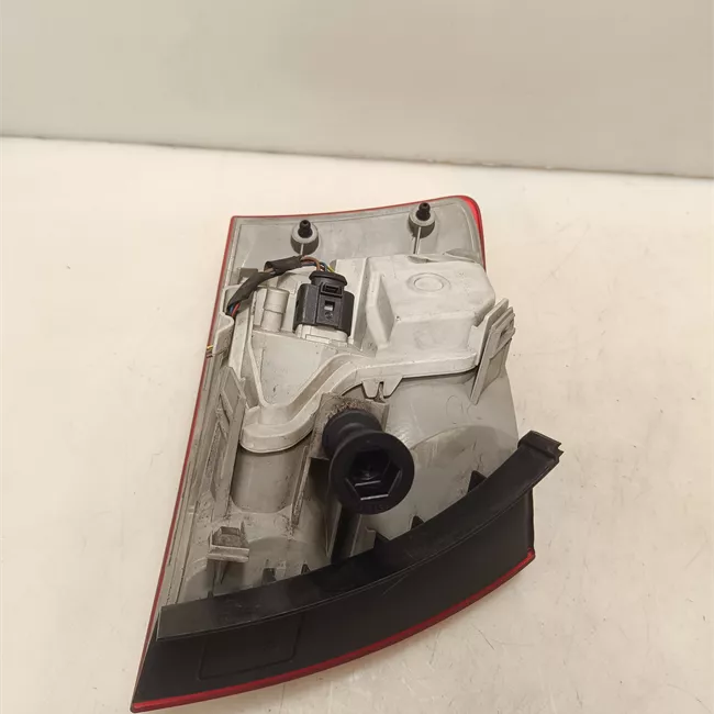 Fanale posteriore parte esterno destro