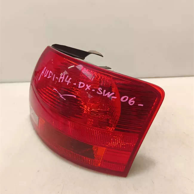 Fanale posteriore parte esterno destro