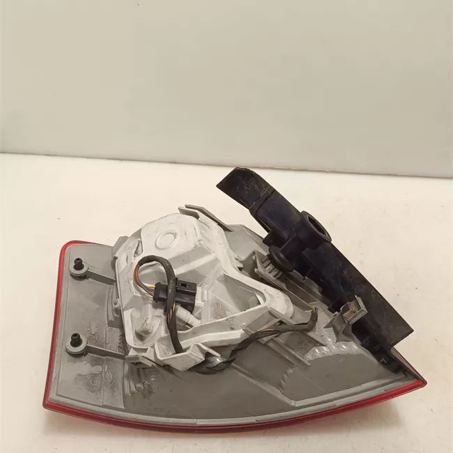 Fanale posteriore parte esterno destro