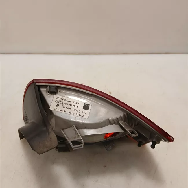 Fanale posteriore parte esterno sinistro