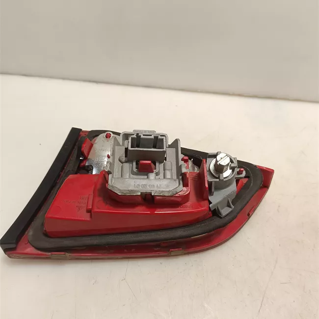 Fanale posteriore parte interno sinistro con led