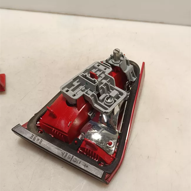 Fanale posteriore parte interno destro