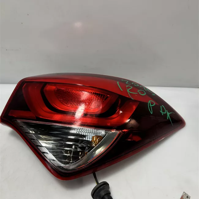 Fanale posteriore parte esterno destro