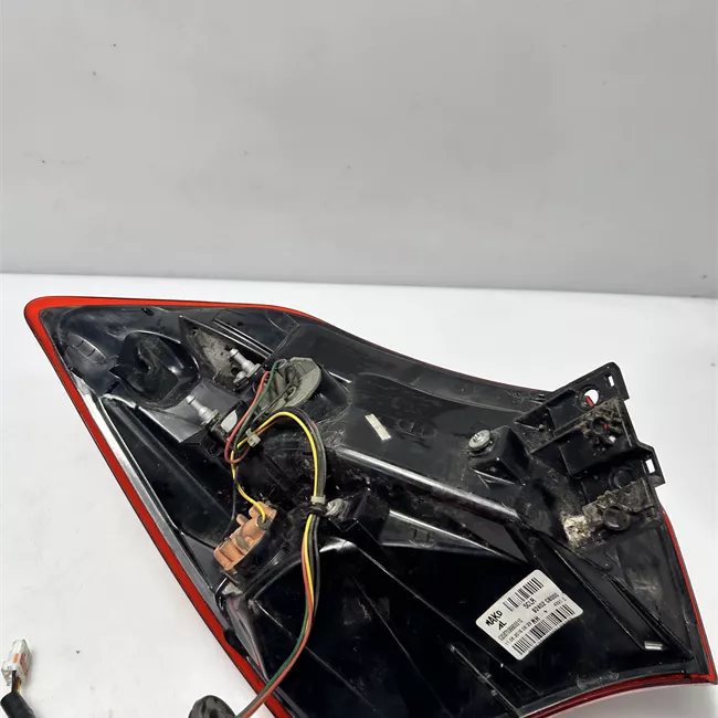 Fanale posteriore parte esterno destro