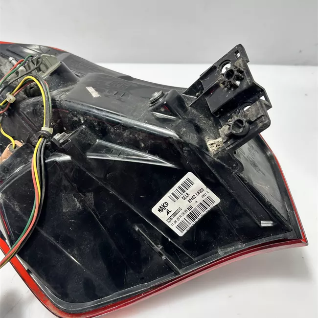 Fanale posteriore parte esterno destro