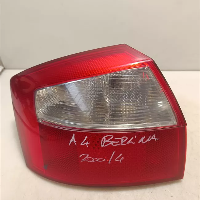 Fanale posteriore sinistro