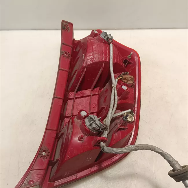 Fanale posteriore sinistro