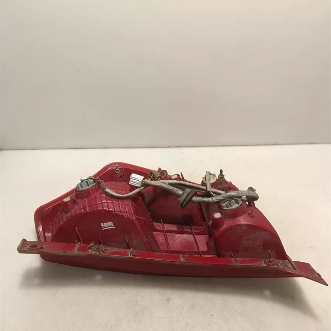 Fanale posteriore sinistro