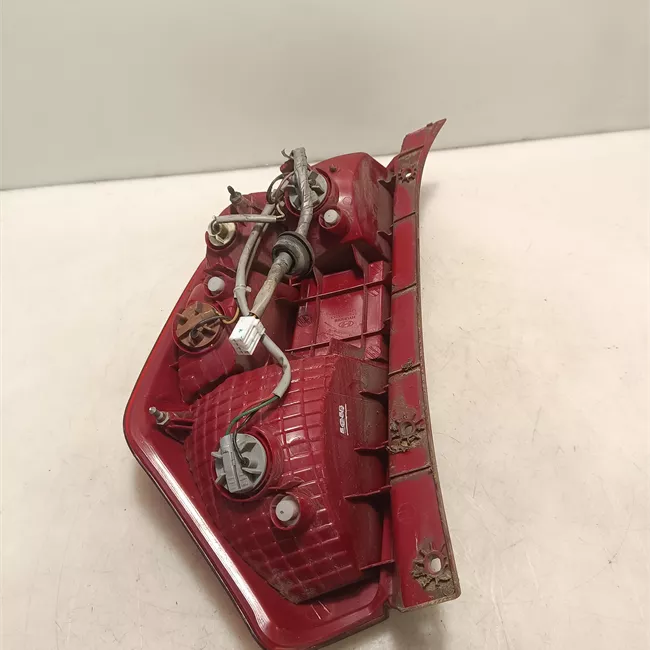 Fanale posteriore sinistro