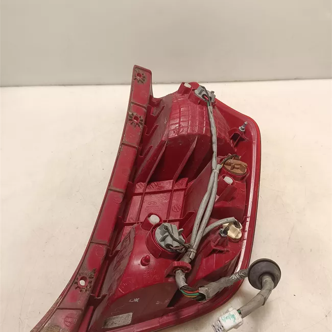 Fanale posteriore sinistro