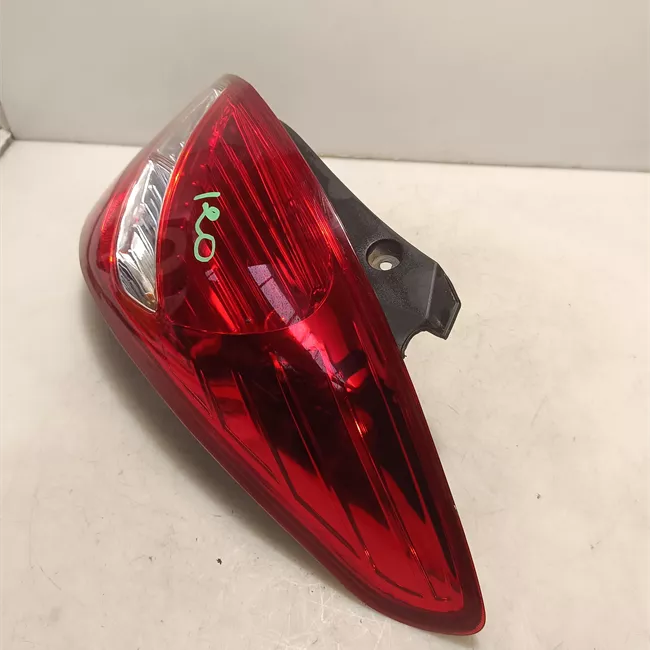 Fanale posteriore destro completo