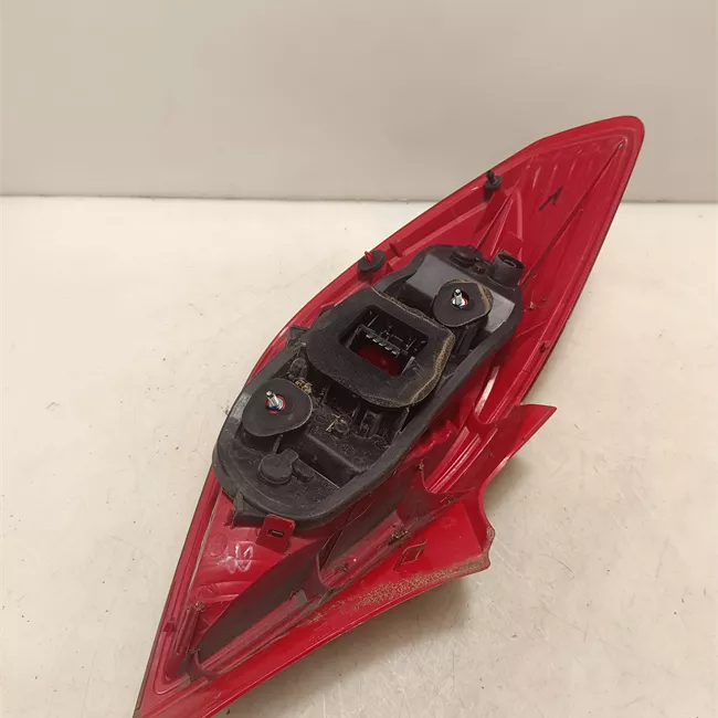 Fanale posteriore destro Trasparente scuro