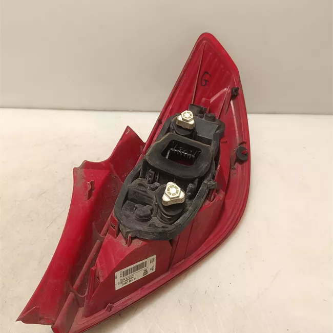 Fanale posteriore sinistro