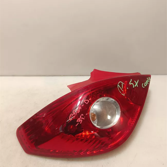 Fanale posteriore sinistro