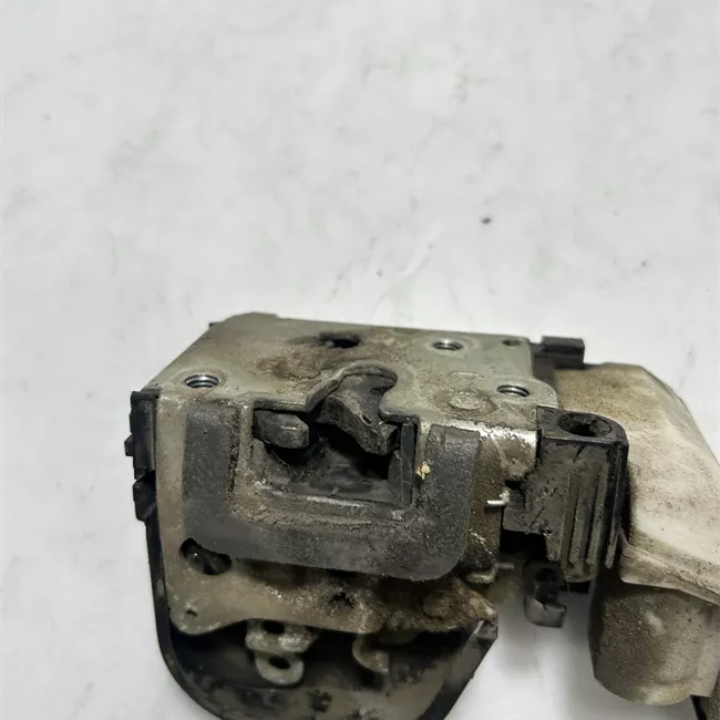 Serratura porta anteriore sinistra