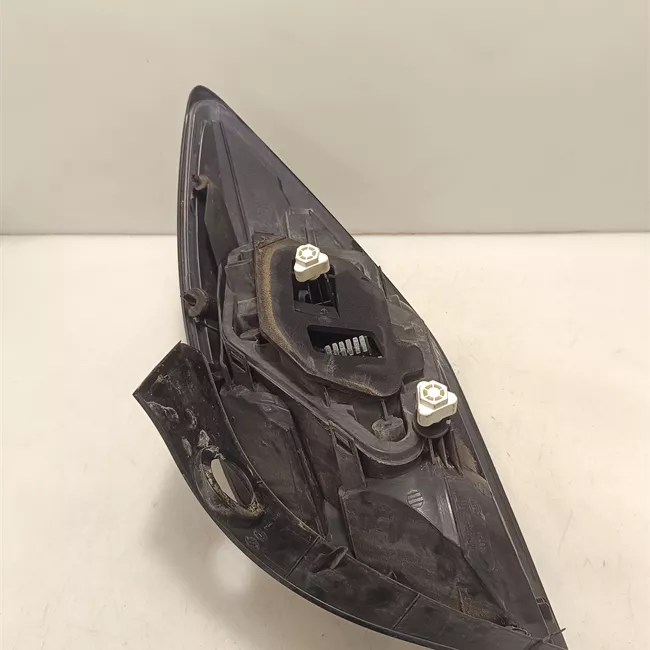 Fanale posteriore sinistro