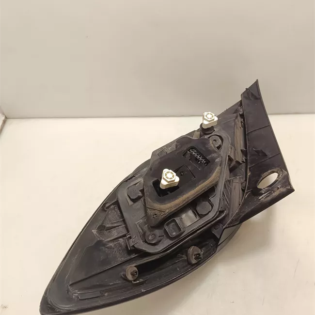 Fanale posteriore sinistro