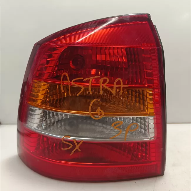 Fanale posteriore sinistro