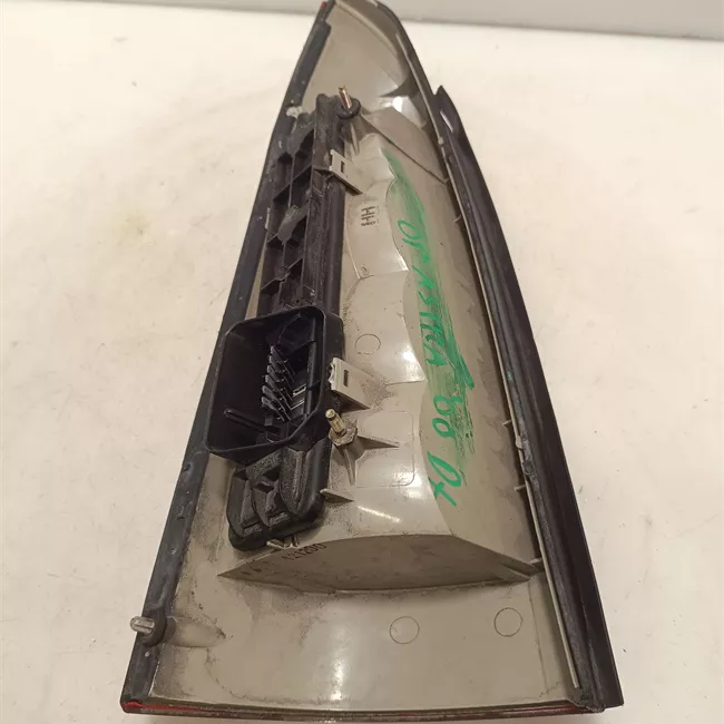 Fanale posteriore sinistro