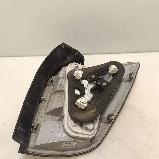 Fanale posteriore sinistro