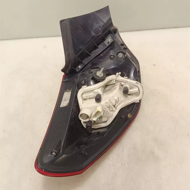 Fanale posteriore parte esterno destro