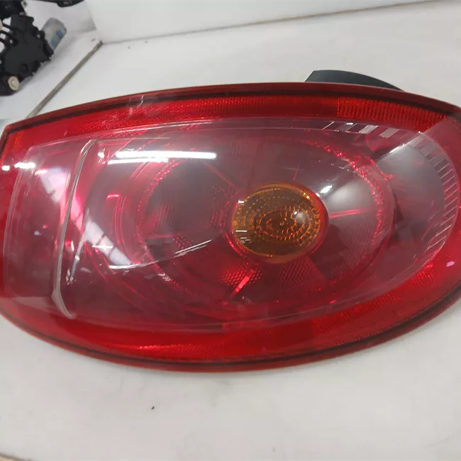 Fanale posteriore sinistro