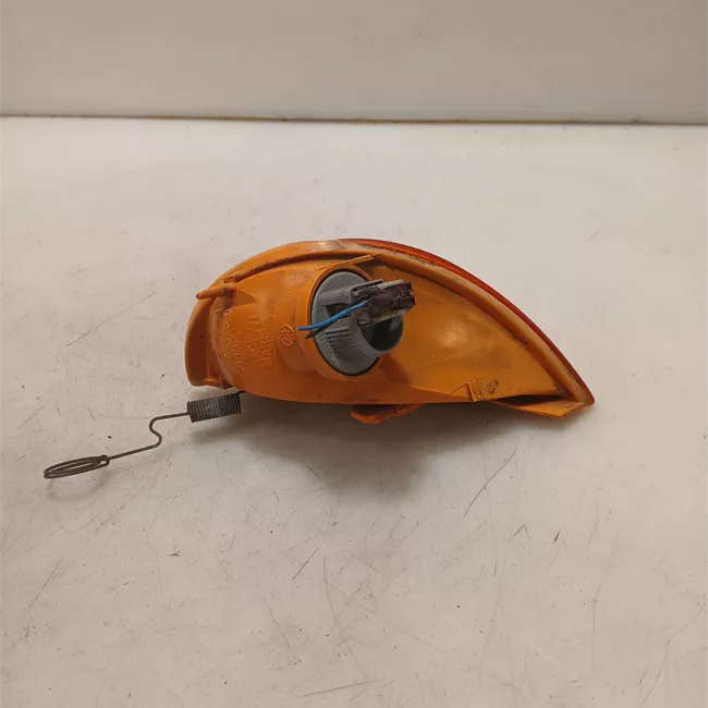 Fanalino direzione anteriore destro