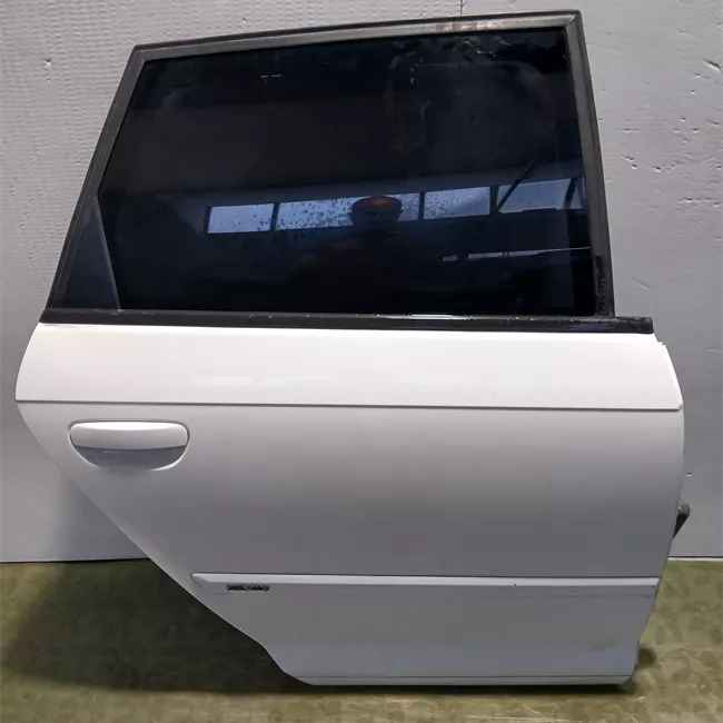 Porta posteriore destra