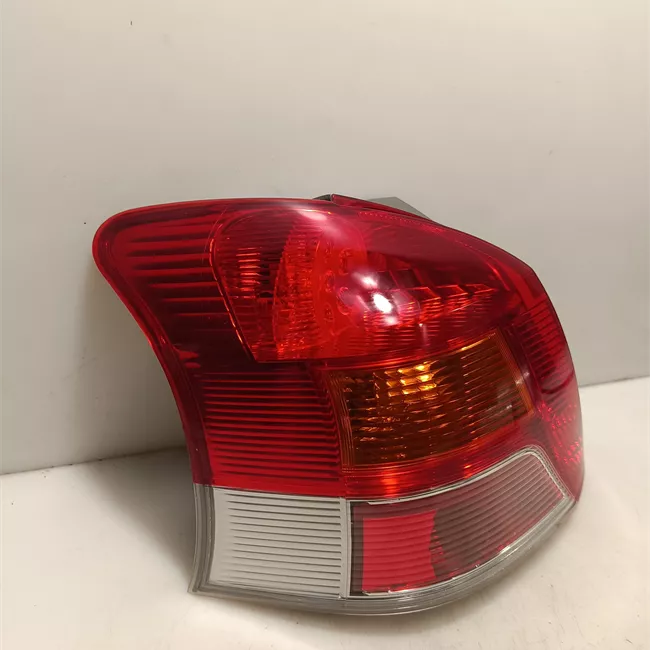 Fanale posteriore sinistro