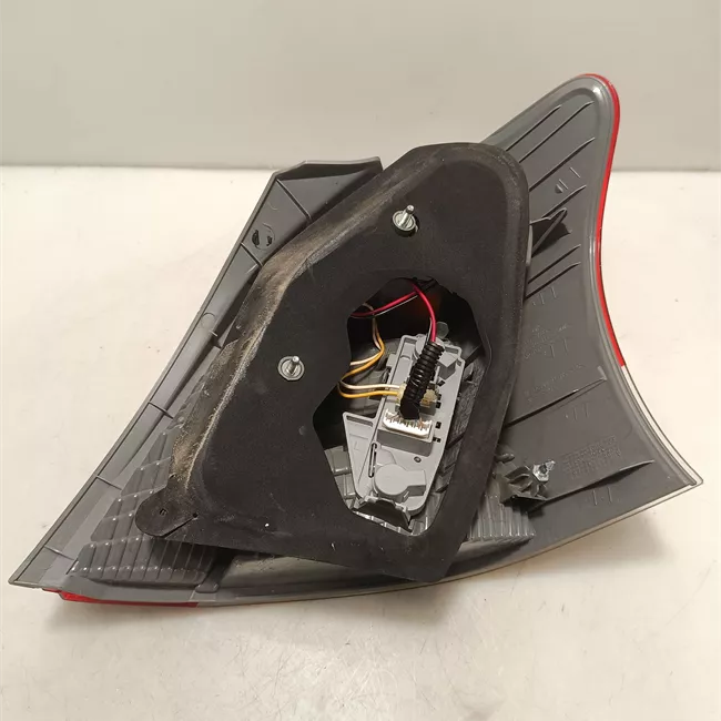 Fanale posteriore sinistro