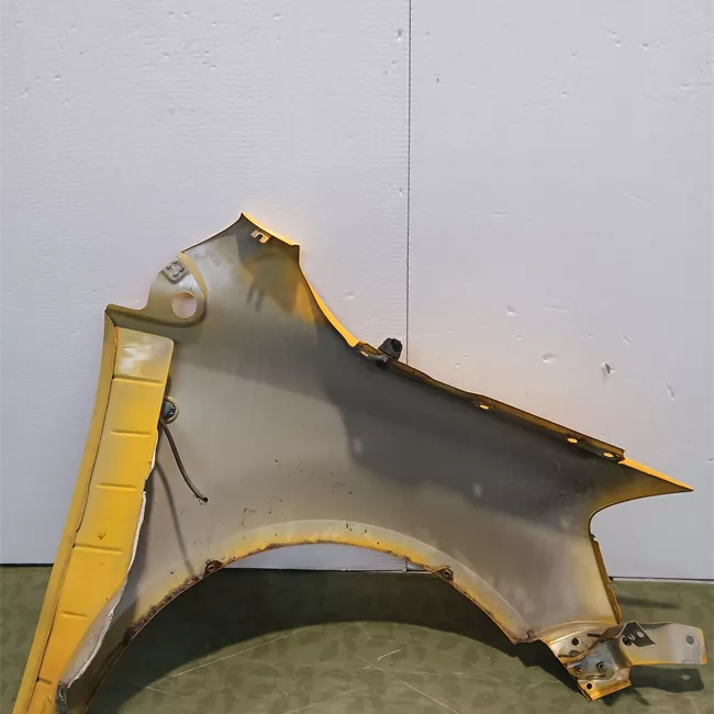 Parafango anteriore sinistro