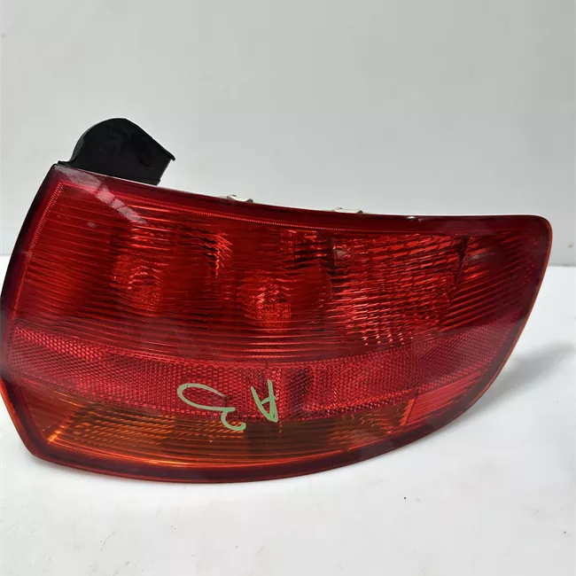 Fanale posteriore parte esterno destro