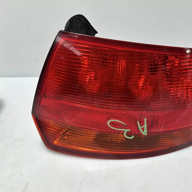 Fanale posteriore parte esterno destro