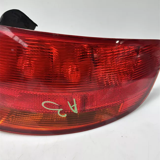 Fanale posteriore parte esterno destro