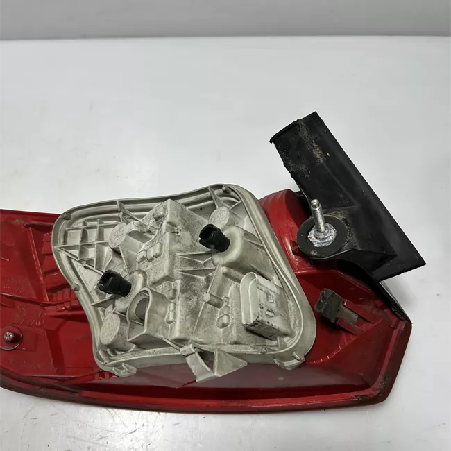 Fanale posteriore parte esterno destro