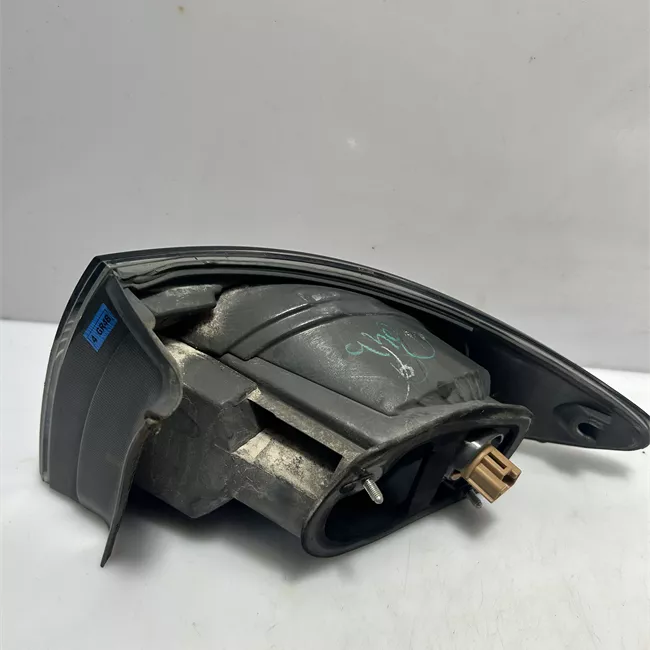 Fanale posteriore parte esterno sinistro