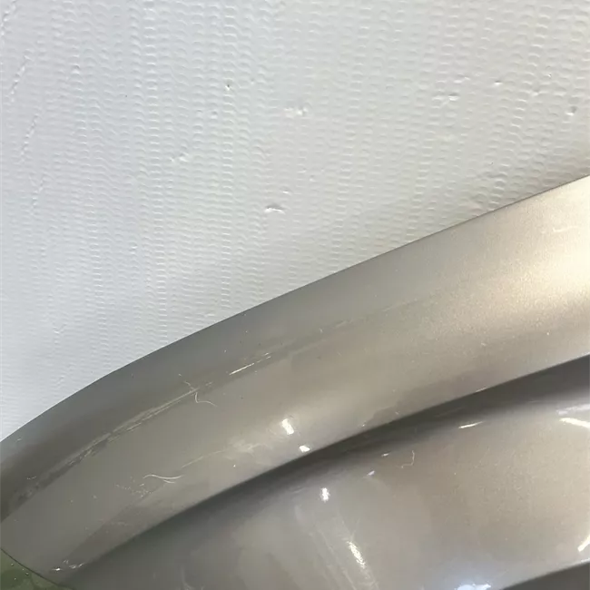 Parafango anteriore sinistro