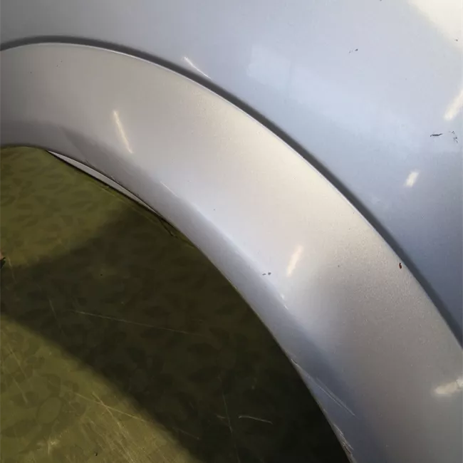 Parafango anteriore destro