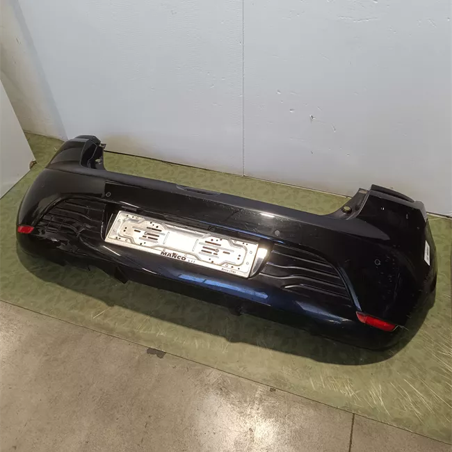 Paraurti posteriore superiore con sensori parcheggio