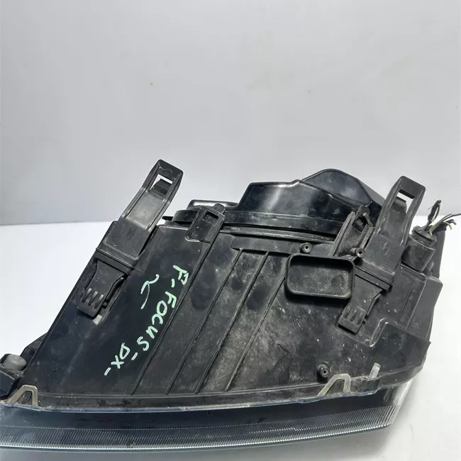 Proiettore destro con cornice finitura nera