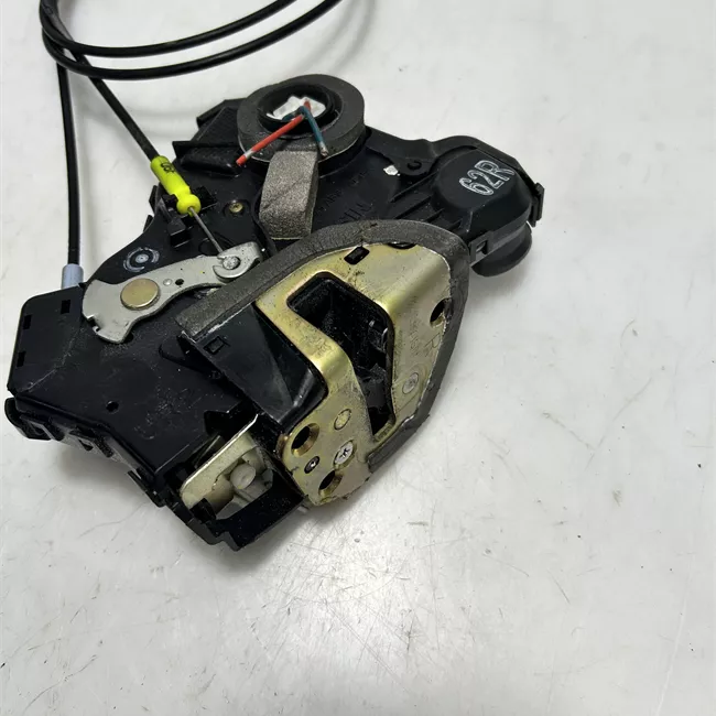 Serratura porta anteriore destra Terra