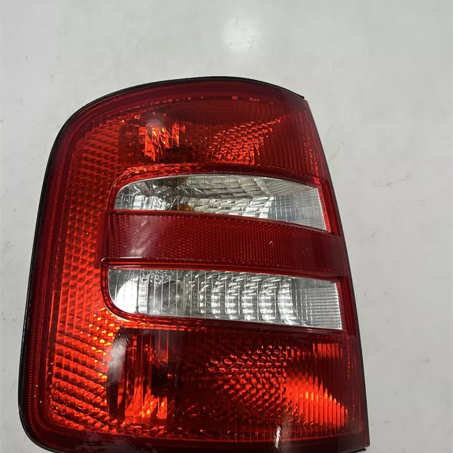 Fanale posteriore sinistro