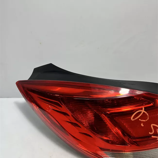 Fanale posteriore sinistro